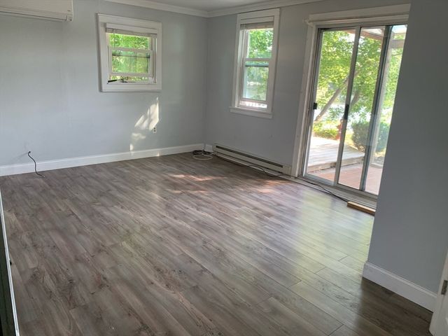 140 Riverbank Rd, Northampton, MA 01060