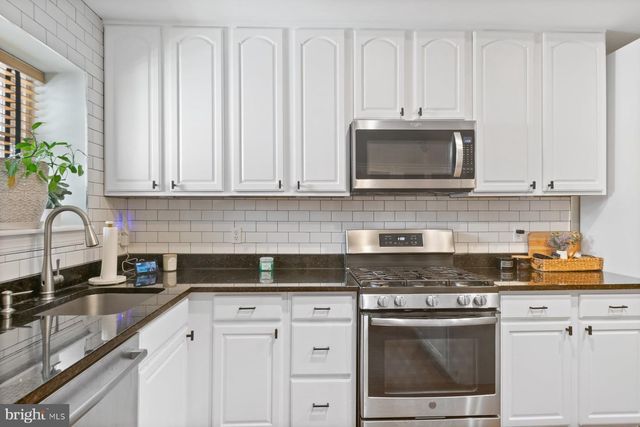 615 S CLINTON ST, Baltimore, MD 21224