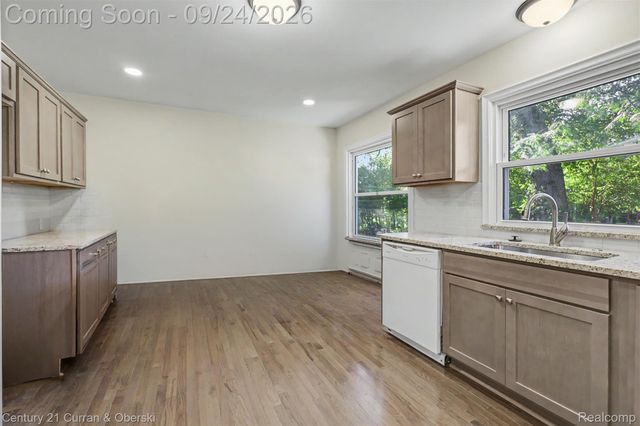 22300 Lanse Street, St. Clair Shores, MI 48081