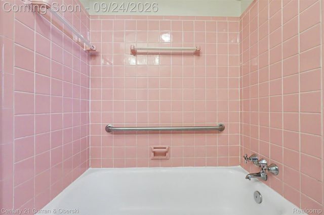 22300 Lanse Street, St. Clair Shores, MI 48081