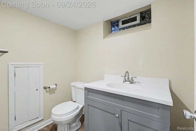22300 Lanse Street, St. Clair Shores, MI 48081