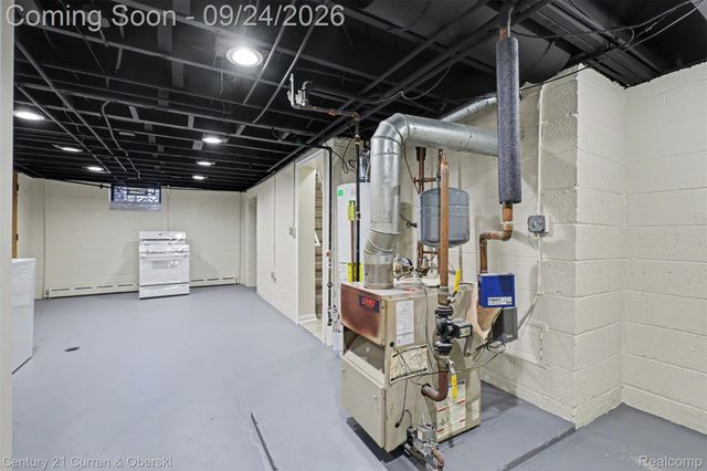 22300 Lanse Street, St. Clair Shores, MI 48081
