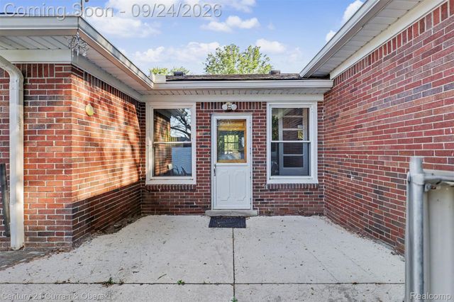 22300 Lanse Street, St. Clair Shores, MI 48081