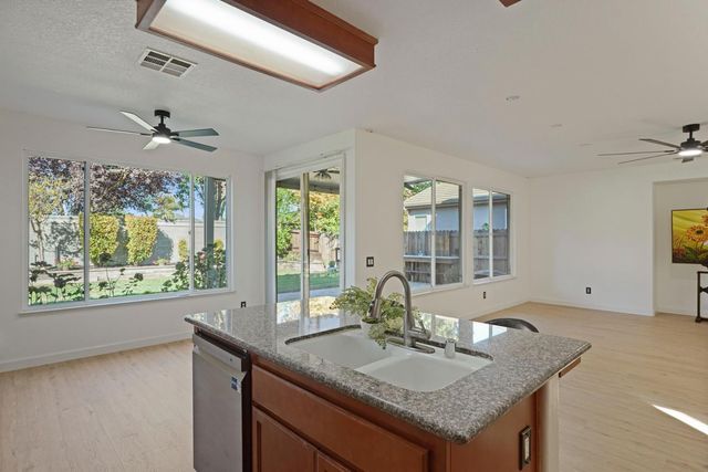 1133 Hartwell Ave, Stockton, CA 95209