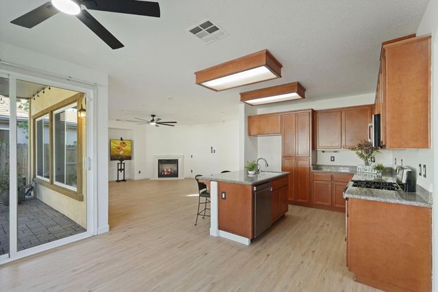 1133 Hartwell Ave, Stockton, CA 95209