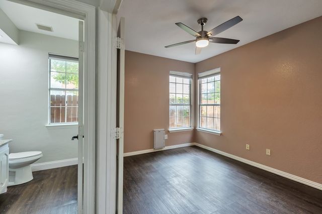 3825 Misty Glen Court, Bedford, TX 76021