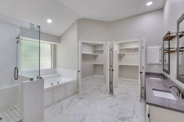 3825 Misty Glen Court, Bedford, TX 76021