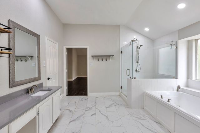 3825 Misty Glen Court, Bedford, TX 76021