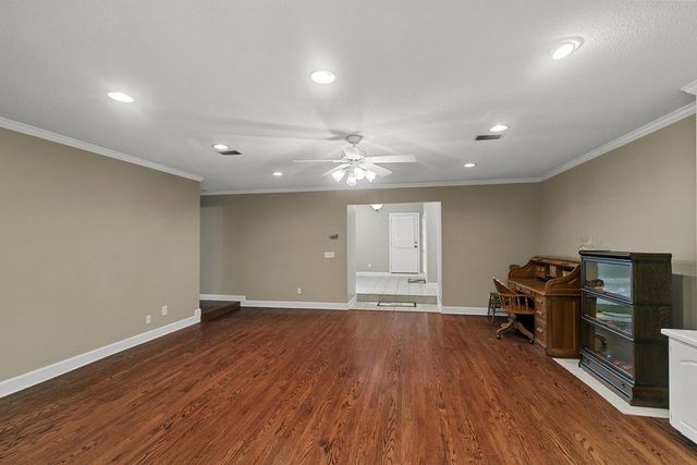 2000 Deerpath, Dothan, AL 36303