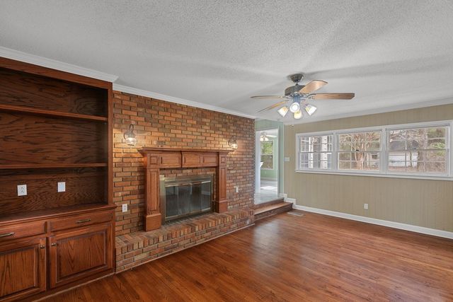 2000 Deerpath, Dothan, AL 36303