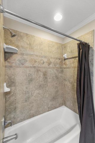 2000 Deerpath, Dothan, AL 36303