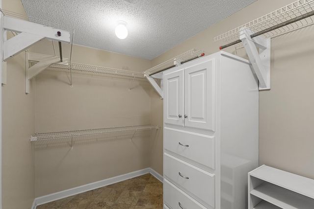 2000 Deerpath, Dothan, AL 36303