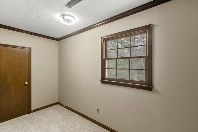 2000 Deerpath, Dothan, AL 36303