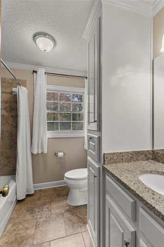 2000 Deerpath, Dothan, AL 36303