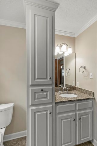 2000 Deerpath, Dothan, AL 36303