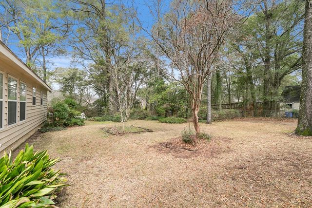 2000 Deerpath, Dothan, AL 36303