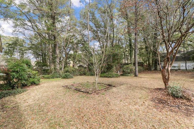 2000 Deerpath, Dothan, AL 36303