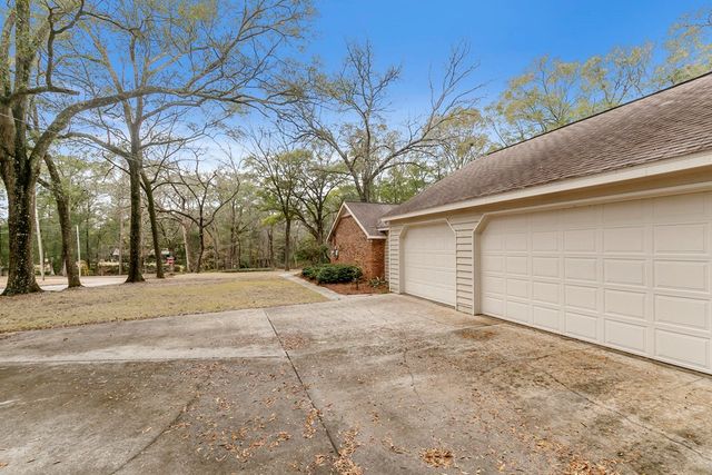 2000 Deerpath, Dothan, AL 36303