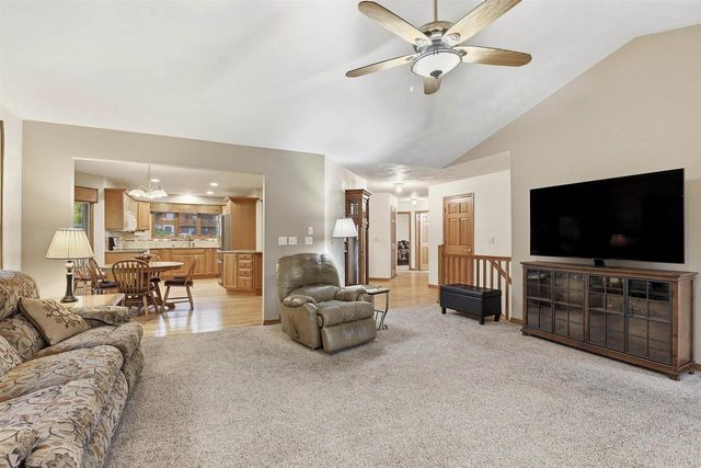W5472 EDELWEISS COURT, Appleton, WI 54913