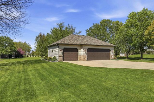 W5472 EDELWEISS COURT, Appleton, WI 54913