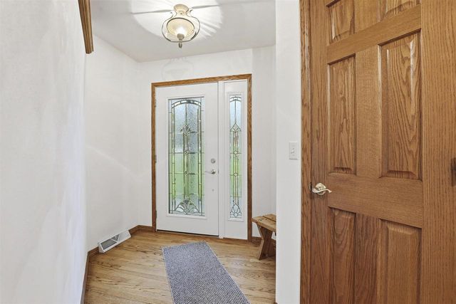 W5472 EDELWEISS COURT, Appleton, WI 54913