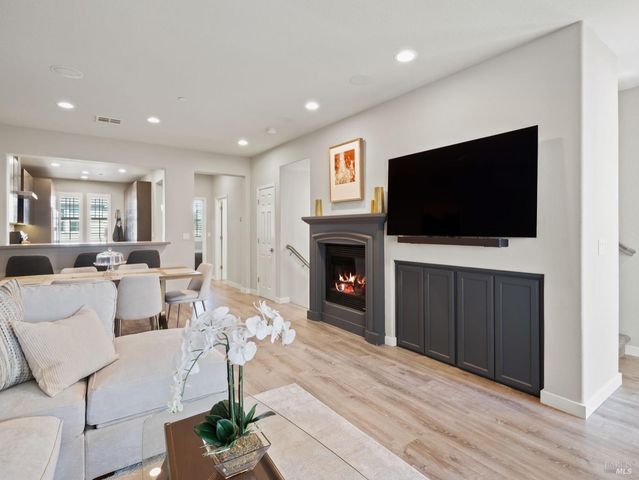 2035 Aristides Ct, Napa, CA 94559