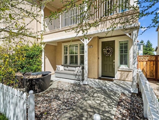 2035 Aristides Ct, Napa, CA 94559