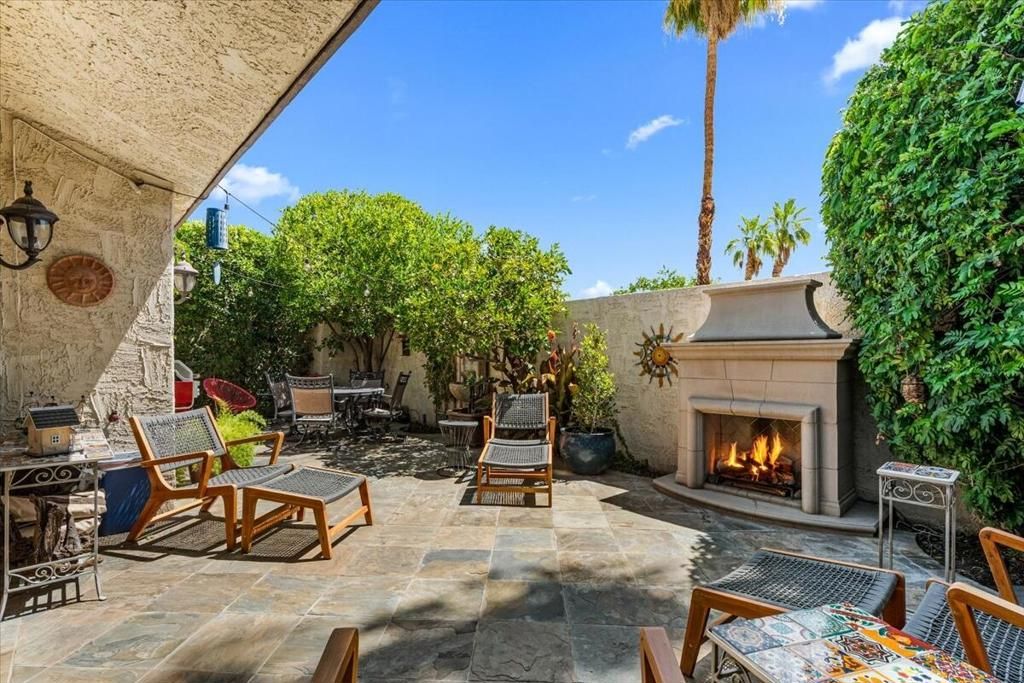 Image 10 of property listing at 1341 E Amado Road, Palm Springs, CA 92262