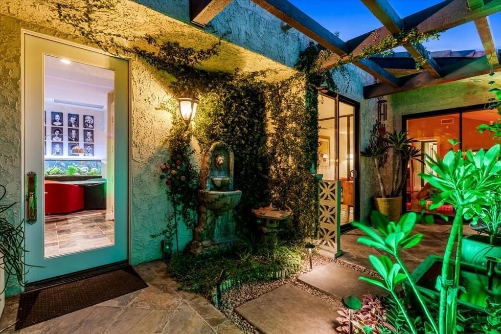 Image 15 of property listing at 1341 E Amado Road, Palm Springs, CA 92262