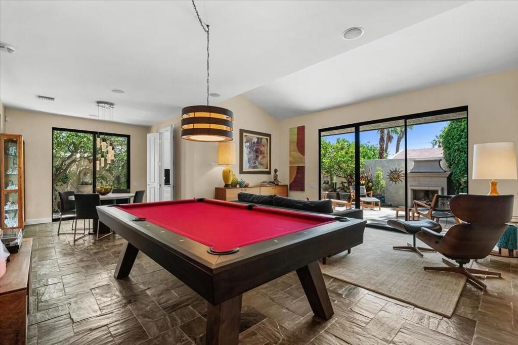 Image 18 of property listing at 1341 E Amado Road, Palm Springs, CA 92262