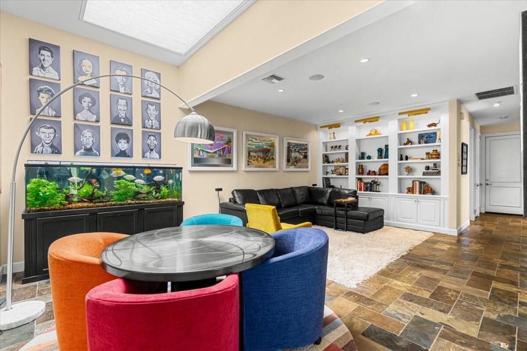 Image 24 of property listing at 1341 E Amado Road, Palm Springs, CA 92262