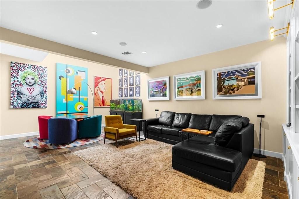 Image 25 of property listing at 1341 E Amado Road, Palm Springs, CA 92262