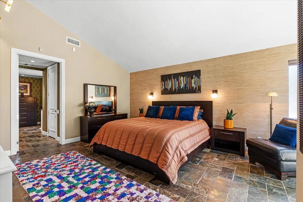 Image 35 of property listing at 1341 E Amado Road, Palm Springs, CA 92262