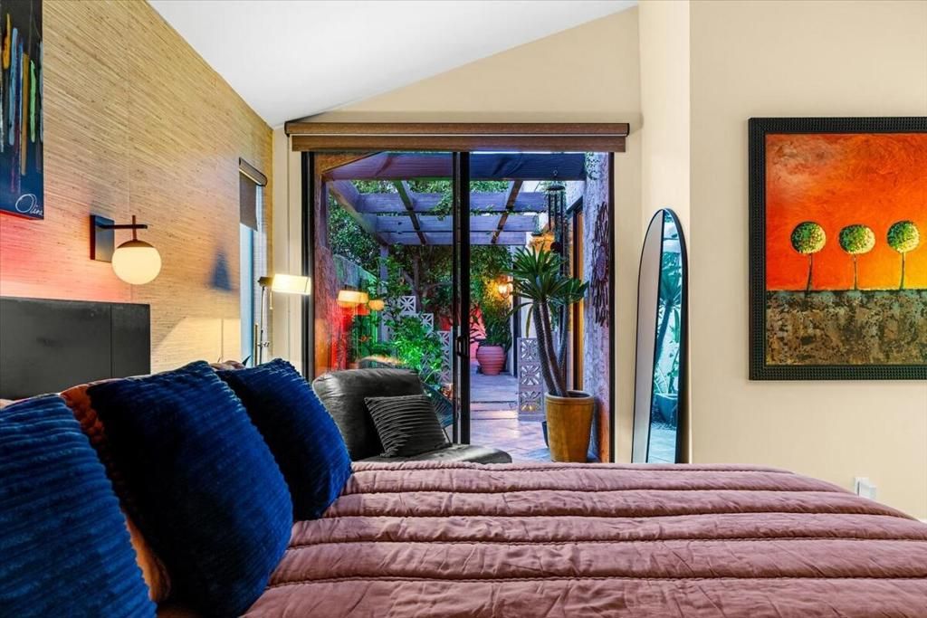 Image 39 of property listing at 1341 E Amado Road, Palm Springs, CA 92262