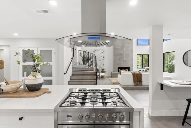2029 Del Mar Heights, Del Mar, CA 92014