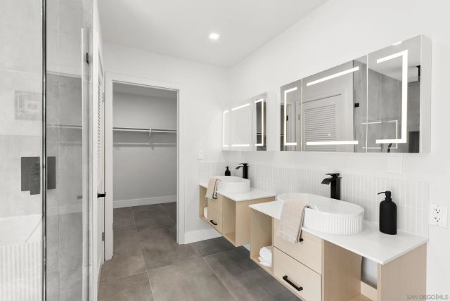 2029 Del Mar Heights, Del Mar, CA 92014