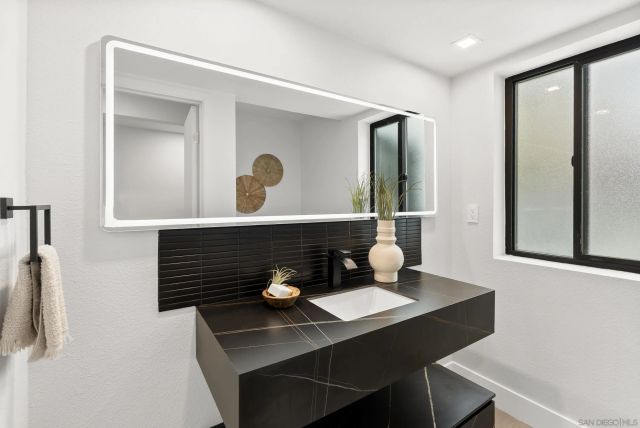 2029 Del Mar Heights, Del Mar, CA 92014