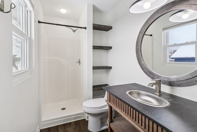 7105 SE 27th Street, Des Moines, IA 50320