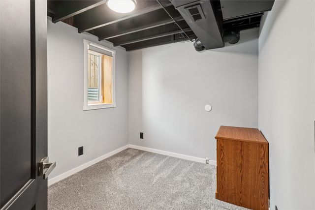 7105 SE 27th Street, Des Moines, IA 50320