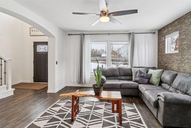 7105 SE 27th Street, Des Moines, IA 50320