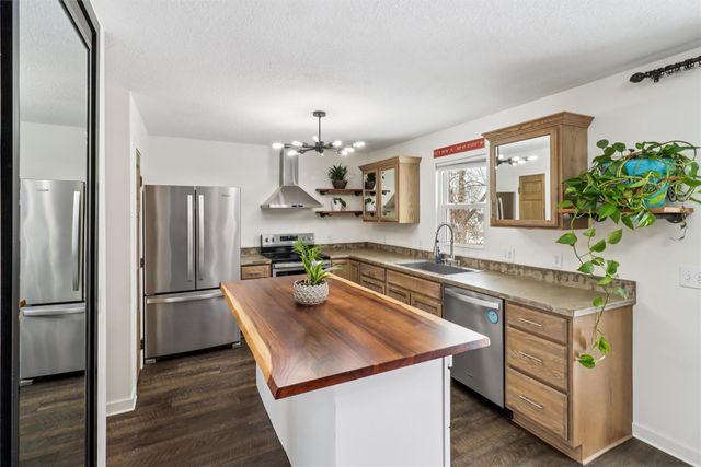 7105 SE 27th Street, Des Moines, IA 50320