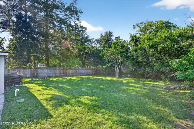 1023 DE PAUL Drive, Jacksonville, FL 32218