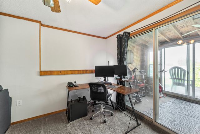 2439 SE 18th Court, Des Moines, IA 50320