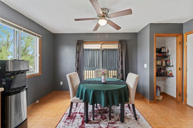 2439 SE 18th Court, Des Moines, IA 50320