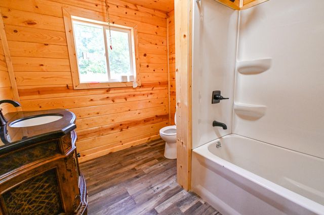 000 SE Highway 54, Collins, MO 64738