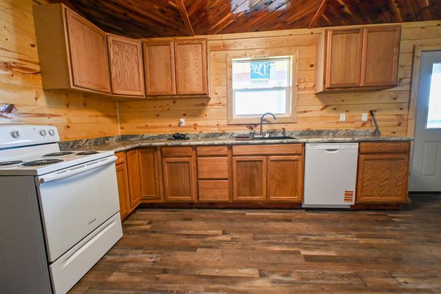 000 SE Highway 54, Collins, MO 64738