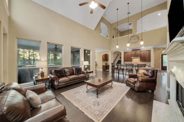 5 Copper Cove, Conroe, TX 77304