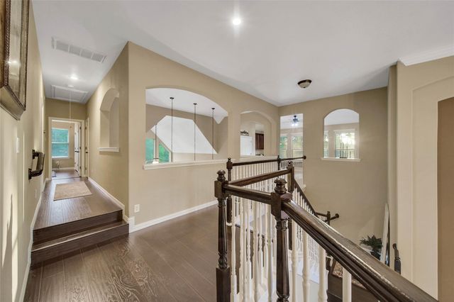 5 Copper Cove, Conroe, TX 77304