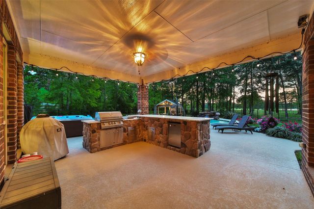 5 Copper Cove, Conroe, TX 77304