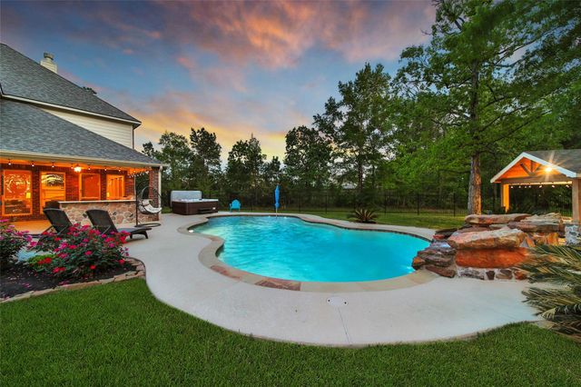 5 Copper Cove, Conroe, TX 77304